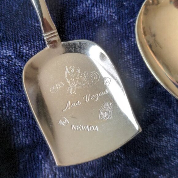 Vintage collectible souvenir spoons w mother of pearl Japan - Picture 7 of 10